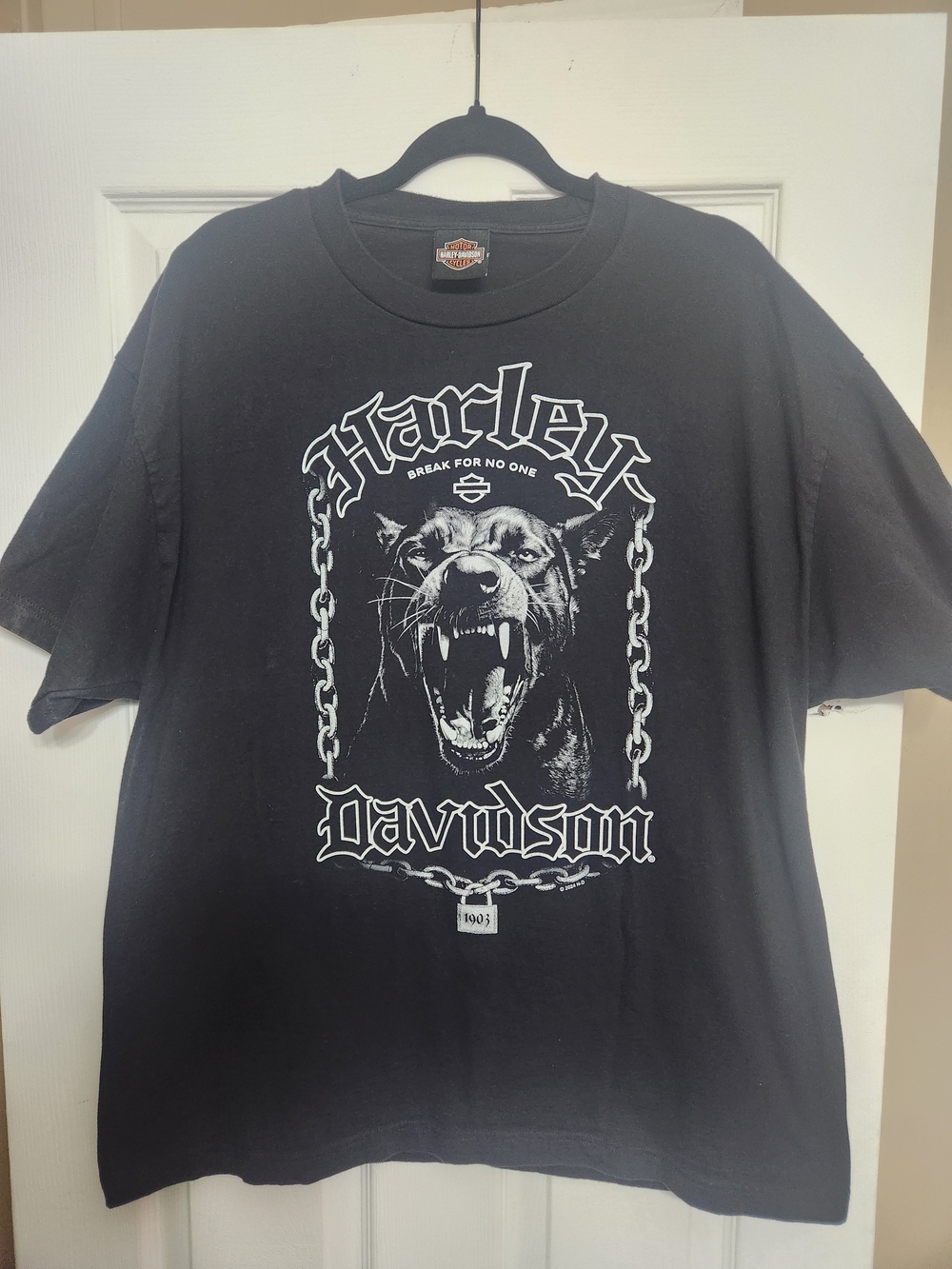 Harley-Davidson Black and White Dog Graphic Tee